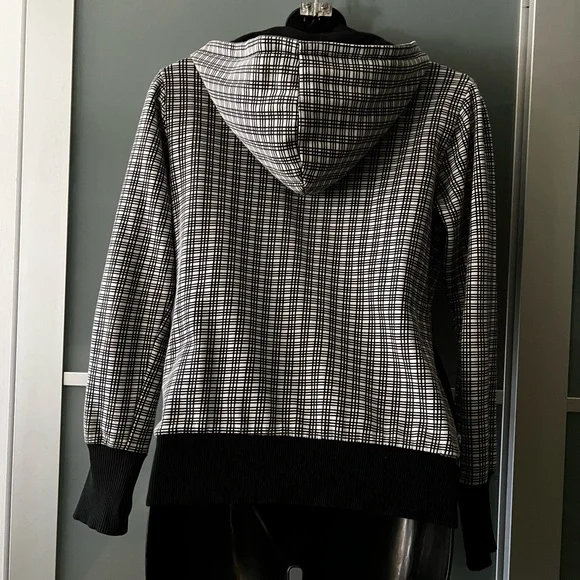 Bench Jacket - Picture 3 of 5